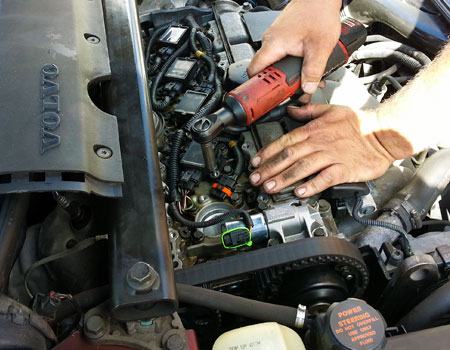 image of auto auto engine with air rachet